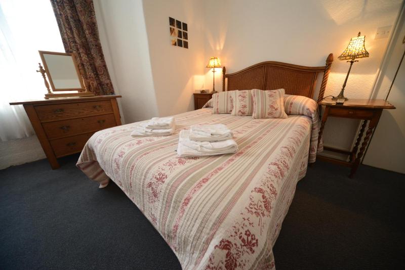Double Room image 1