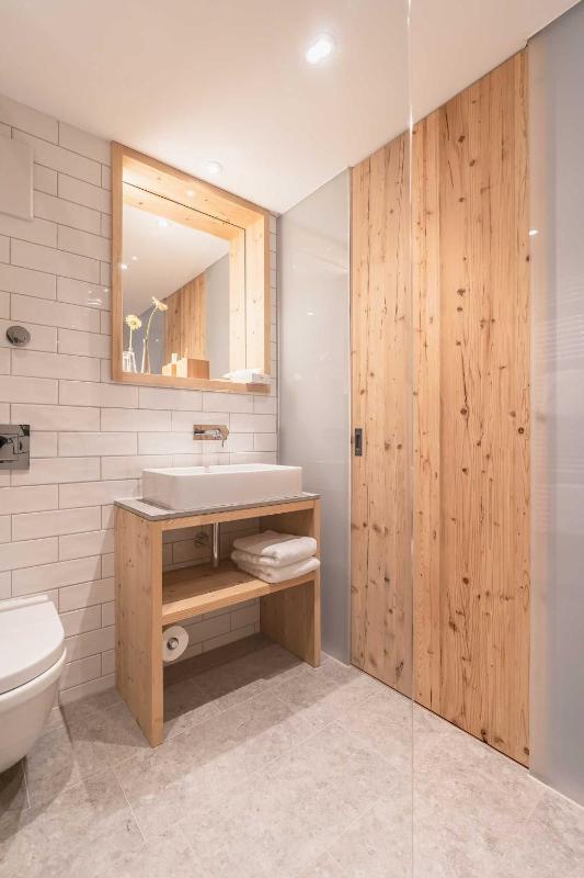 Quadruple Room image 3