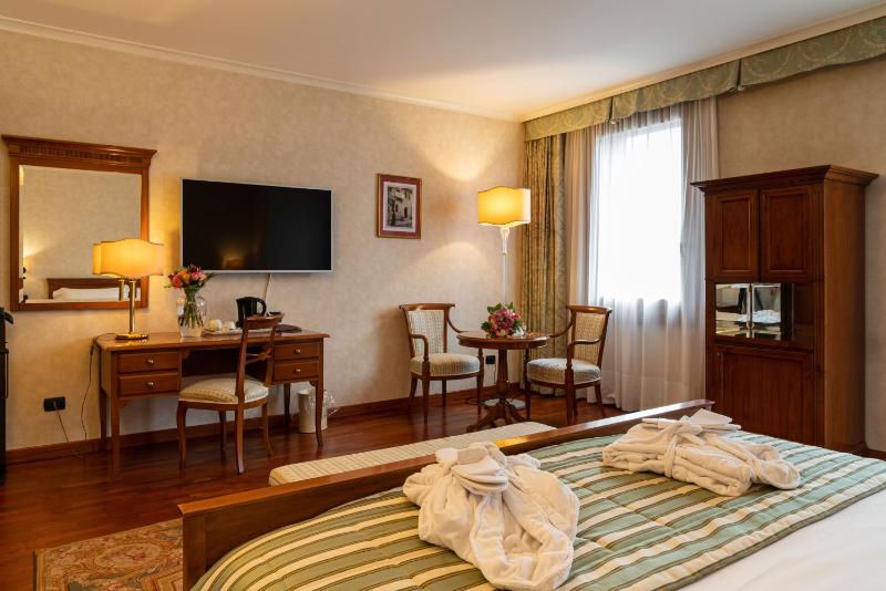 Junior Suite image 4