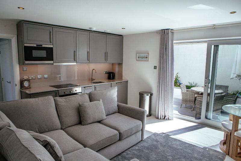 Two Bedroom Apartment image 1