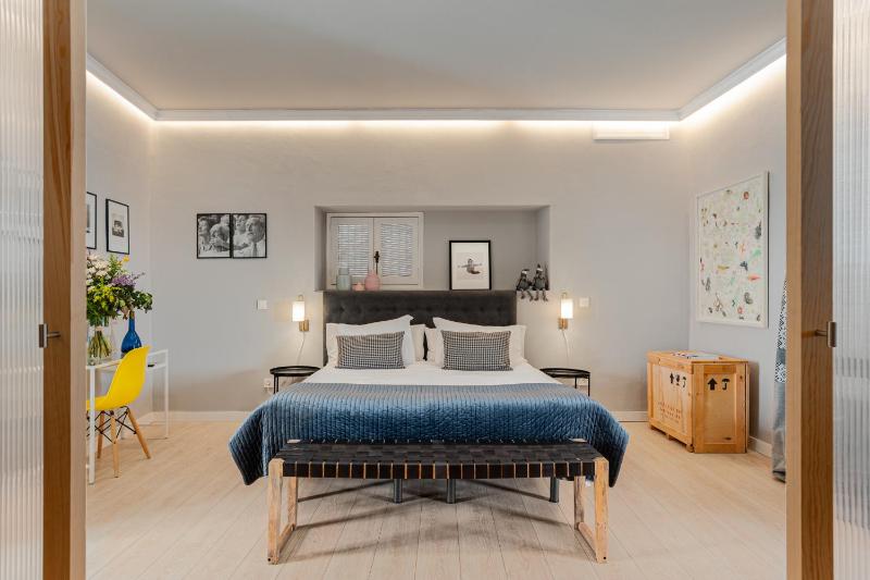 Deluxe Junior Suite with King bed  image 3