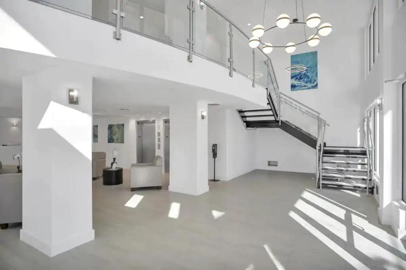 The Avalon Club - image 47