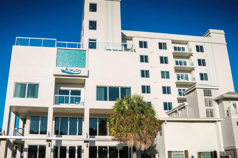 The Avalon Club - image 26