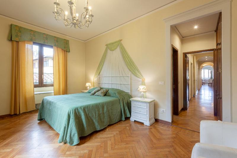 Ponte Vecchio Luxury II - image 15
