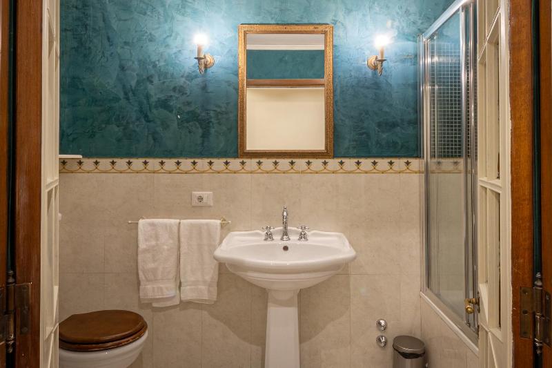 Ponte Vecchio Luxury II - image 3