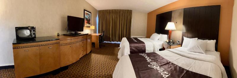 Double Room - Disability Access image 1