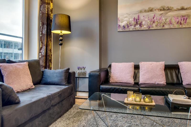 Inners City Apartments -On Suites - image 23