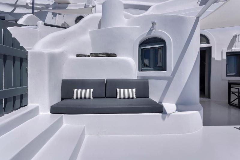 Bluedome Cavehouse  image 3