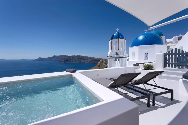 Bluedome Cavehouse  image 1