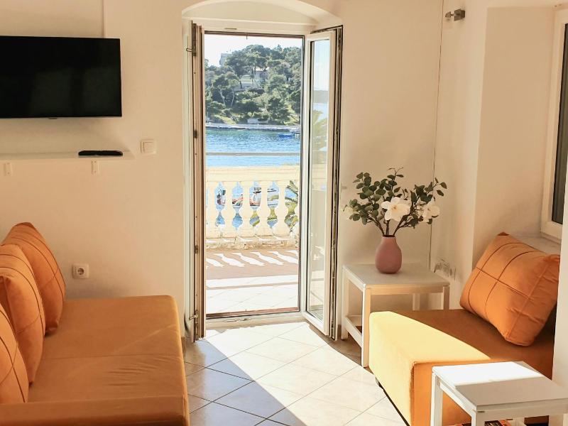 Holiday Home Meditation - image 21