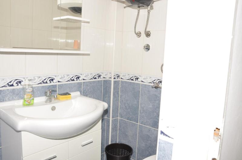Studio Apartment with Sea View image 4