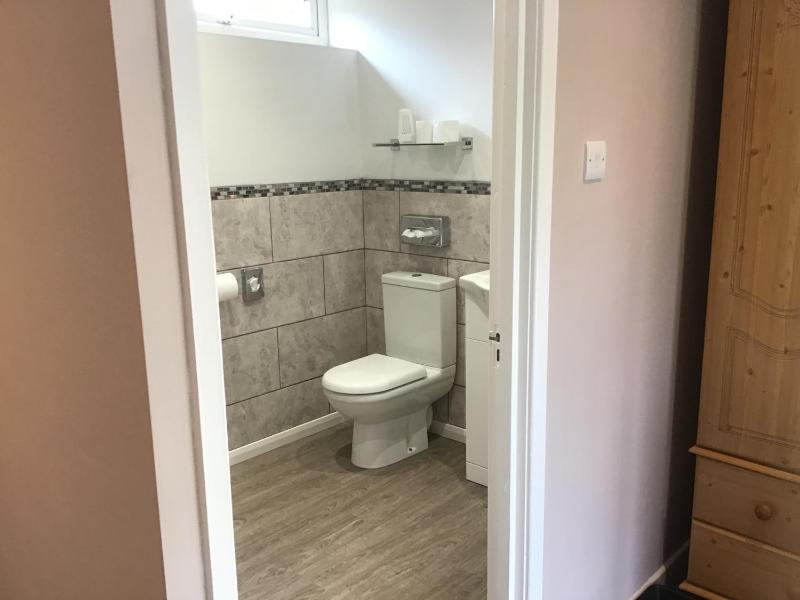 Double Room image 4