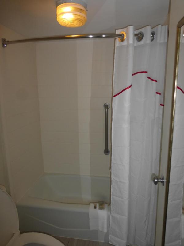 Deluxe Room with Two Queen Beds Non-Smoking image 2