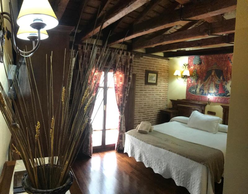 Double Room with View image 4