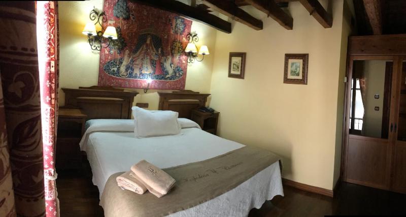 Double Room with View image 3