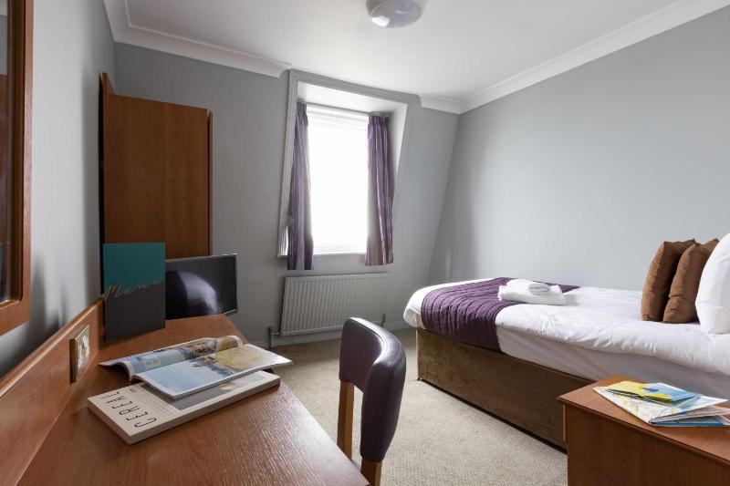 Standard Single Room image 3