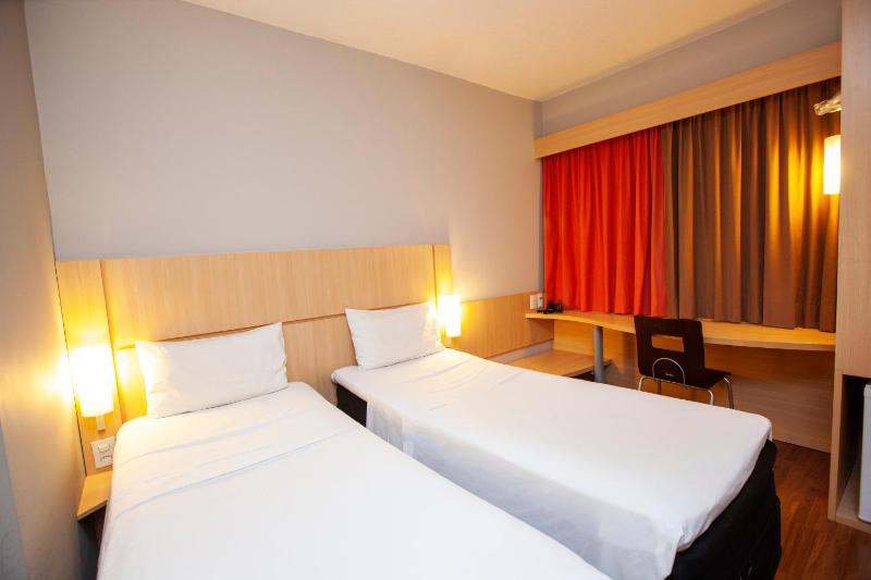 ibis Recife Boa Viagem - image 2
