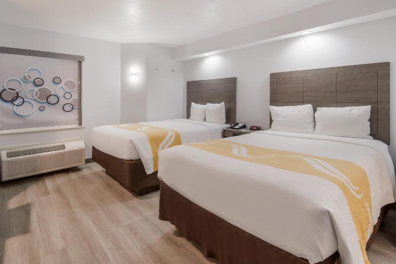 Double Room with Two Double Beds - Non-Smoking image 3