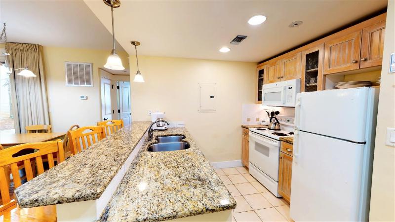 Pilot House 330 - image 13