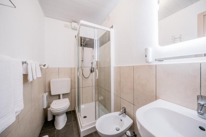 Quadruple Room image 1