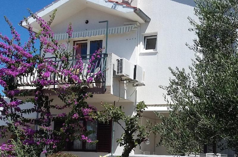 Apartment in Vodice with sea view balcony air conditioning WiFi 612-4 - image 5