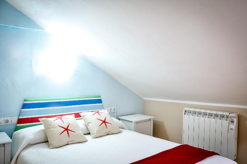 Single Room image 3