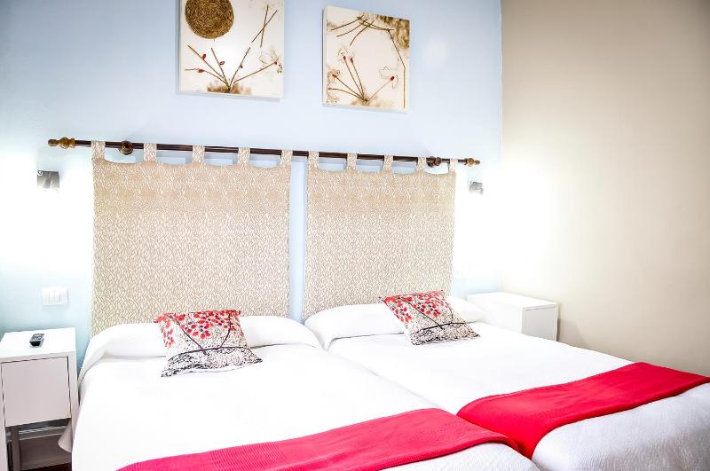 Double Room image 1