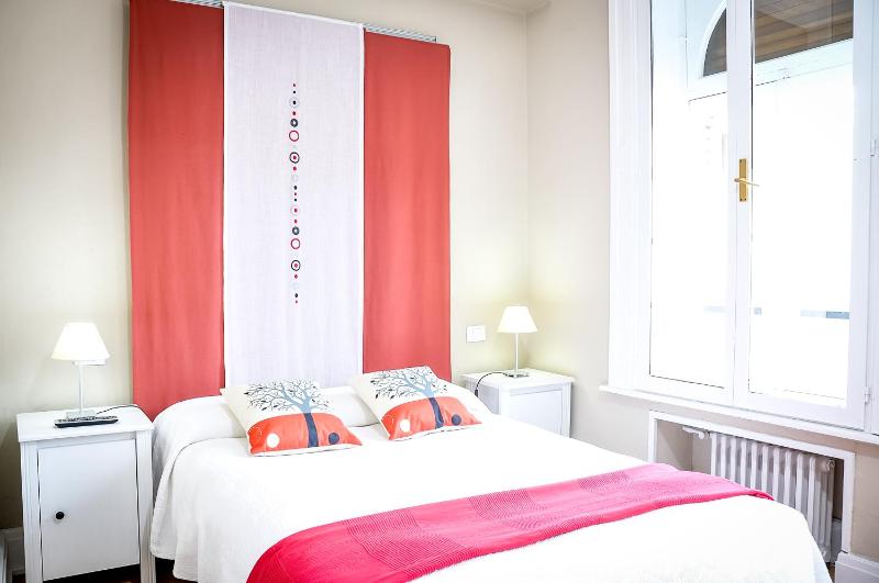 Double Room image 3