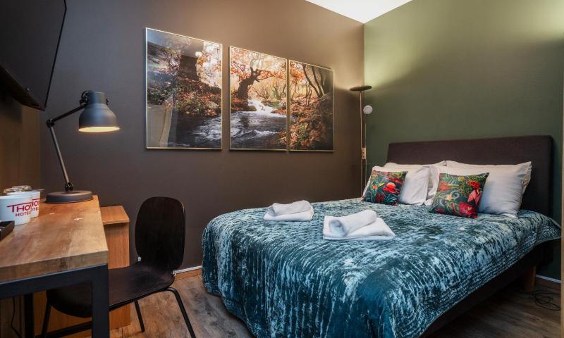 Moderate Double Room Without Window image 1