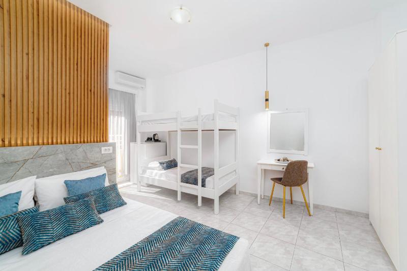 Triple Room image 2