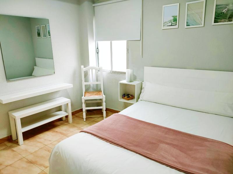 Large Double Room image 1