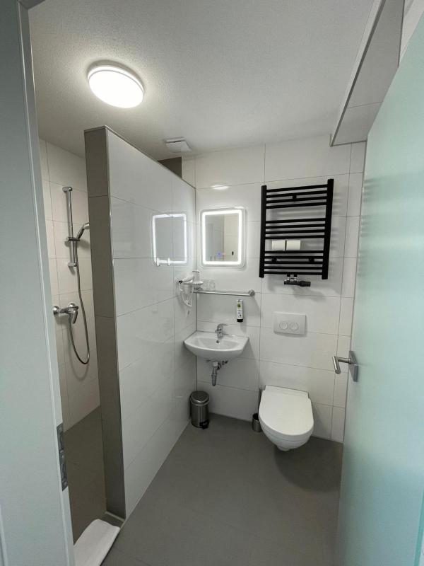 Single Room image 1