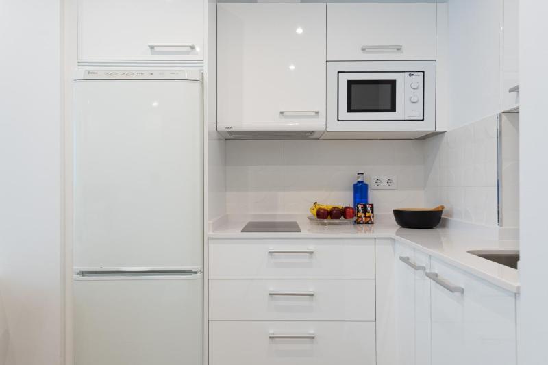 HomeForGuest Moderno Estudio junto a Las Canteras - image 10