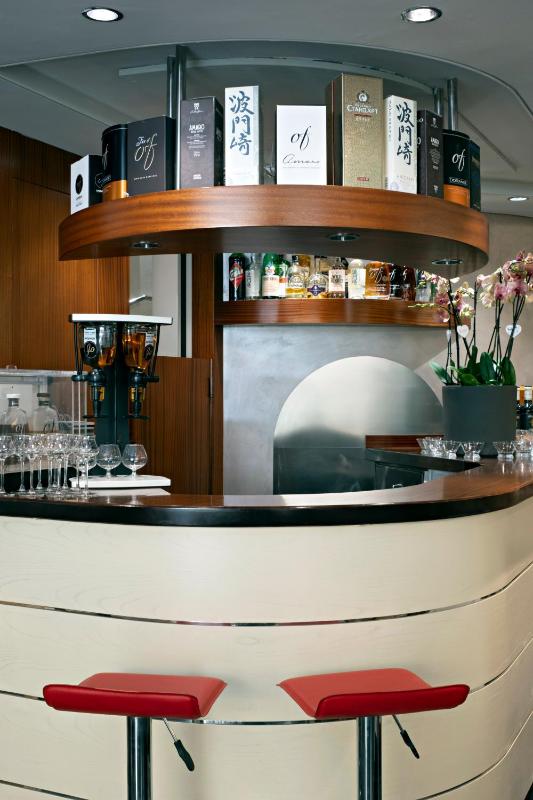 Hotel Mirage - image 25