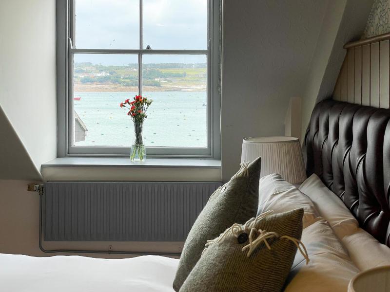 Twin Room with Sea View image 1