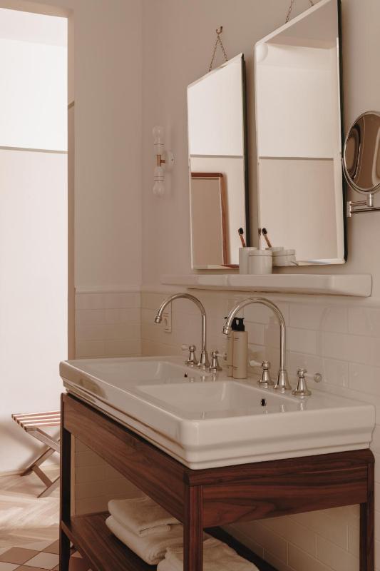 King Suite image 4