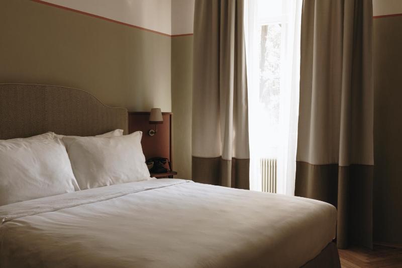 Double Room image 1