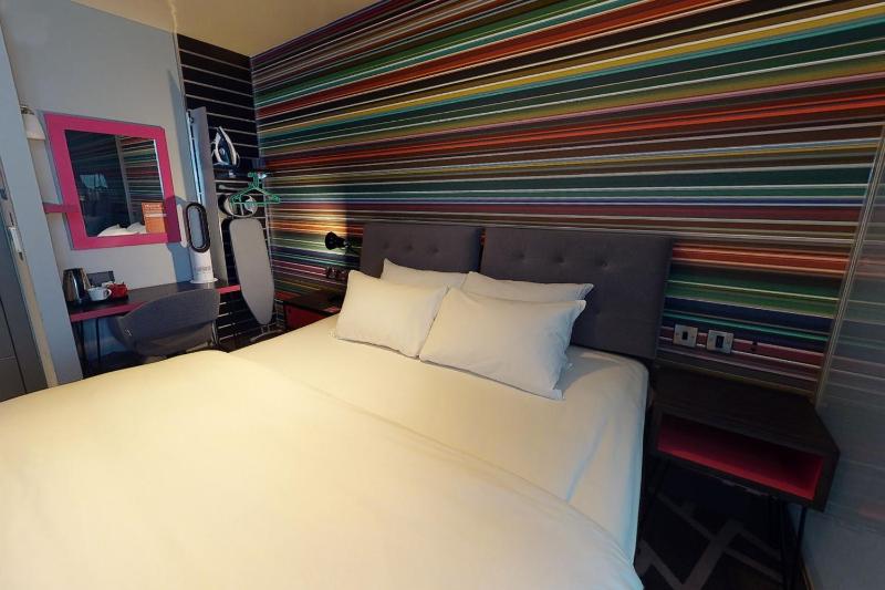 Double Room image 1