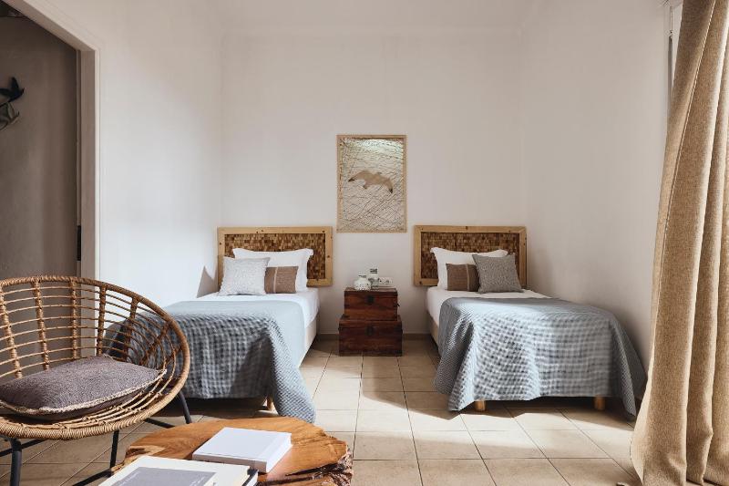 Superior Family Room with Sea View image 3