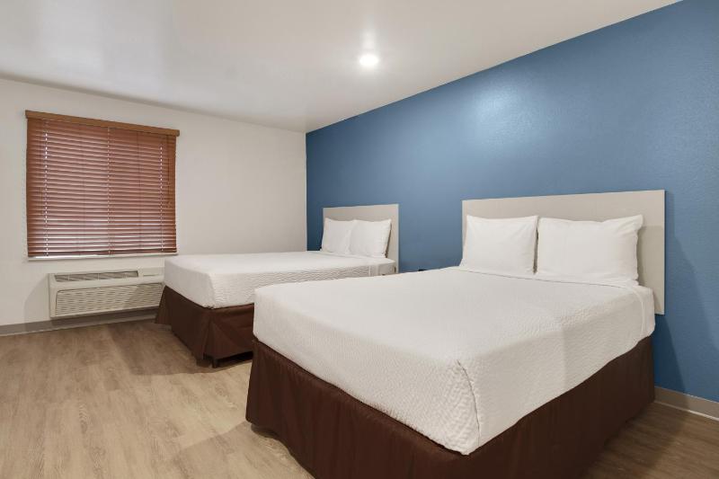 Double Studio with Two Double Beds image 3