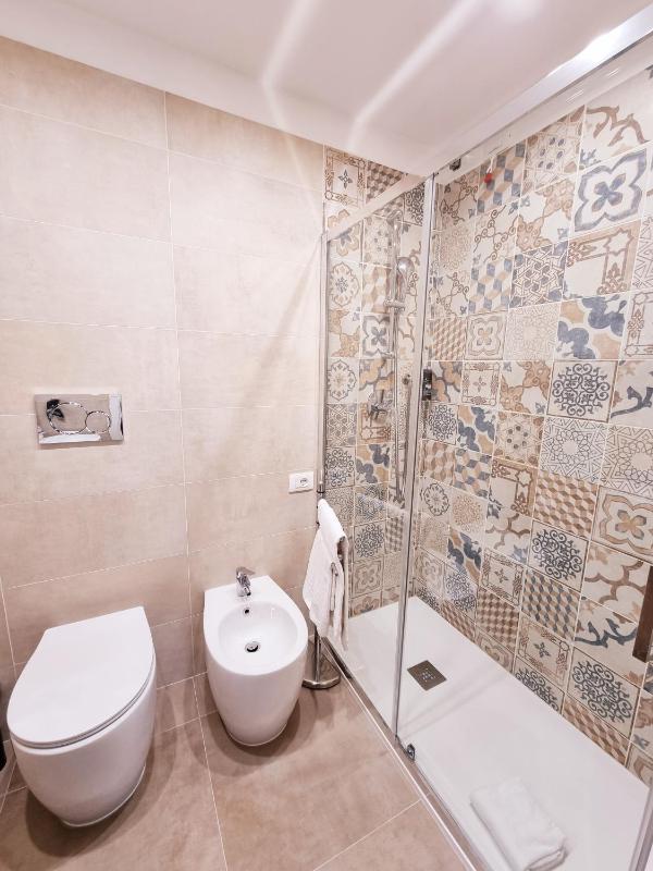 Hotel Canali Portofino Coast - image 2
