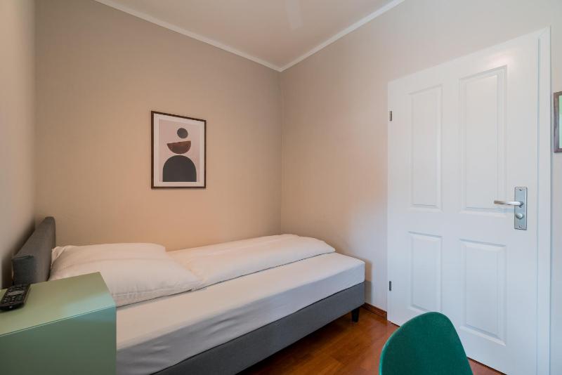SUITE & APART - image 12