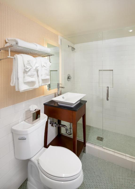 King Room image 4