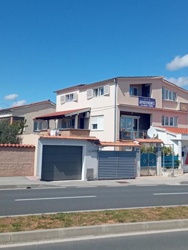 Apartment Meri- near the Zadar main bus station - image 12