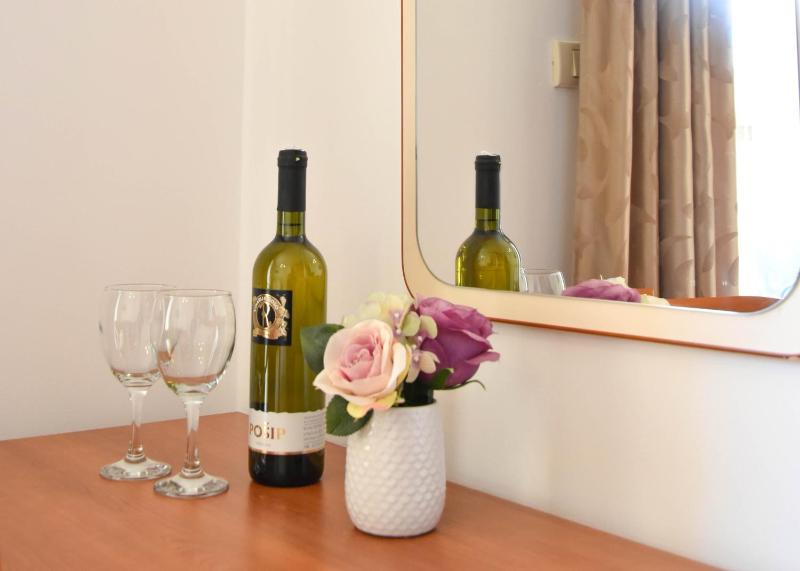 Double Room image 4