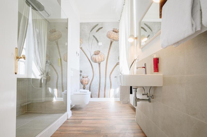 Deluxe Double Room image 1