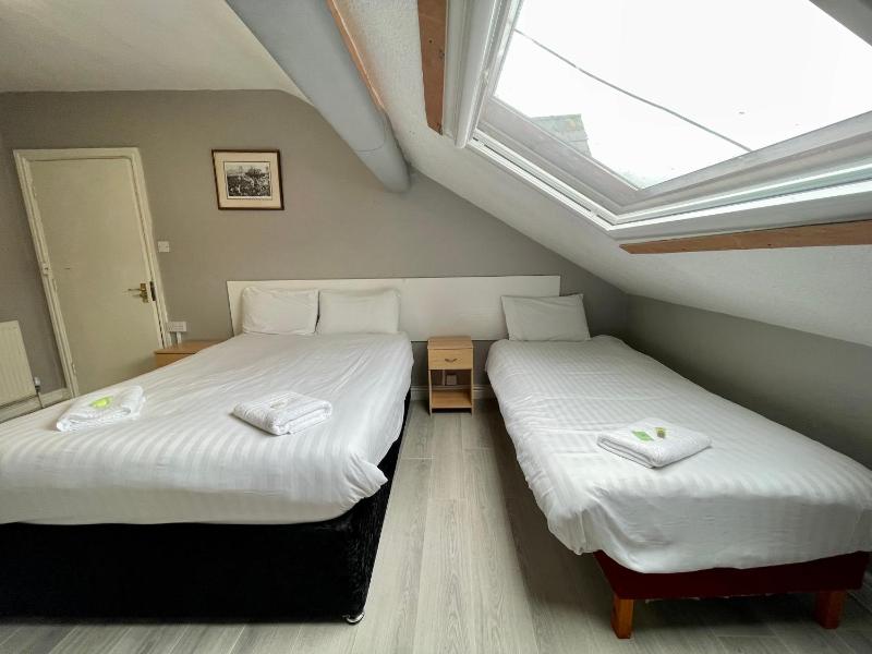 Budget Triple Room image 1