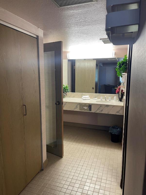 Ramada by Wyndham Viscount Suites Tucson East - image 8