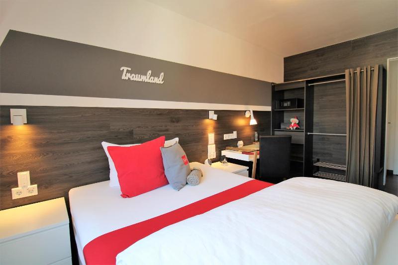 Business Single Room image 1
