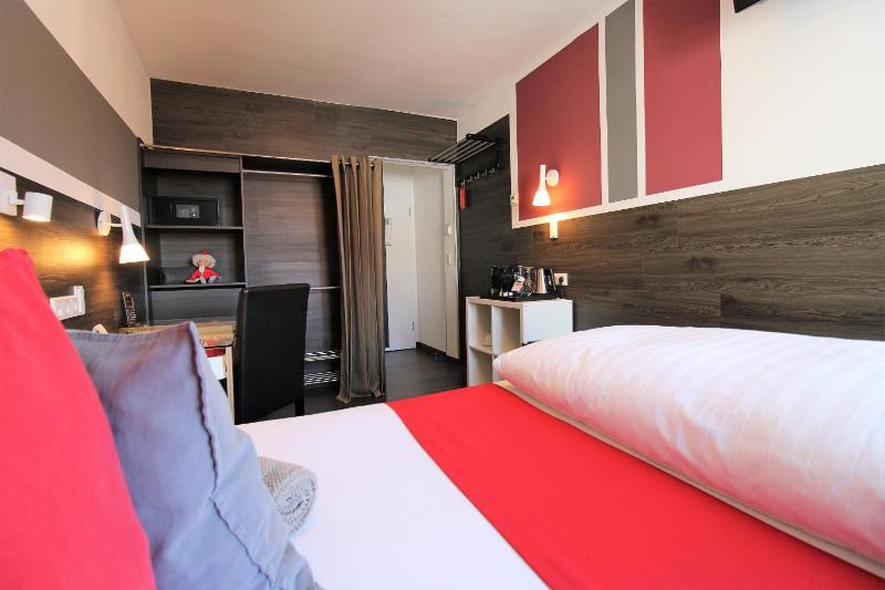 Business Single Room image 4